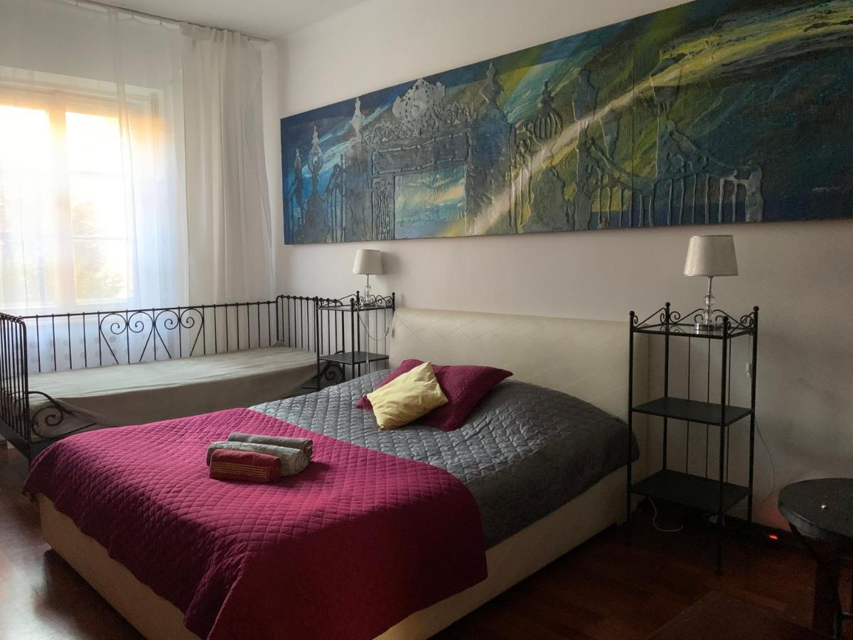 Beautiful And Charming Apartment In The Heart Of The Old Town Варшава Екстериор снимка