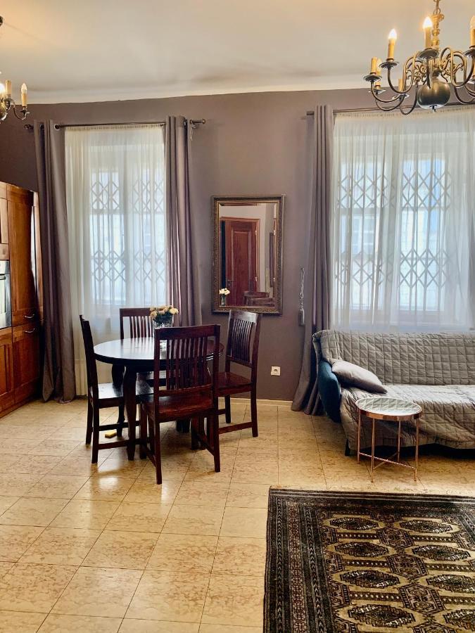 Beautiful And Charming Apartment In The Heart Of The Old Town Варшава Екстериор снимка