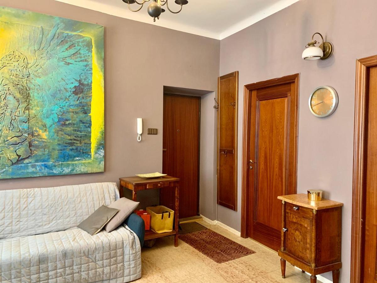 Beautiful And Charming Apartment In The Heart Of The Old Town Варшава Екстериор снимка
